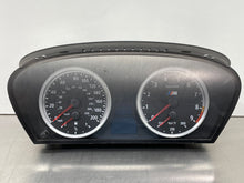 Load image into Gallery viewer, Speedometer Cluster  BMW M6 2007 - NW348515
