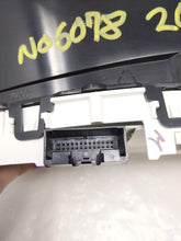 Load image into Gallery viewer, Speedometer Cluster Ford Flex 2010 - NW158869
