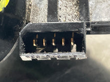 Load image into Gallery viewer, WIPER MOTOR MERCEDES ML320 1998 98 1999 99 - NW349189

