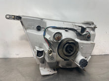 Load image into Gallery viewer, Headlight Lamp Assembly Suzuki Vitara 2005 - NW351442
