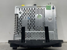Load image into Gallery viewer, RADIO 2000 00 2001 01 02 03 04  VW Beetle - NW351606
