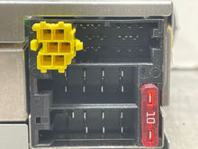Load image into Gallery viewer, RADIO 2000 00 2001 01 02 03 04  VW Beetle - NW351606

