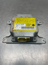 Load image into Gallery viewer, AIR BAG COMPUTER Eclipse Stratus 01 02 03 04 05 - NW378479
