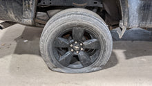 Load image into Gallery viewer, Wheel Rim Chevrolet Colorado 2016 - NW378990
