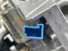 Load image into Gallery viewer, Floor Shifter  RANGE ROVER 2004 - NW78195
