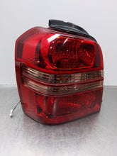 Load image into Gallery viewer, TAIL LIGHT LAMP ASSEMBLY Highlander 2001 01 2002 02 2003 03 Left - NW378945
