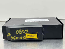 Load image into Gallery viewer, REMOTE CD CHANGER C230 C240 C280 C320 C350 C55 CLK320 04-12 - NW387603
