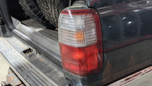 Load image into Gallery viewer, TAIL LIGHT LAMP ASSEMBLY Toyota 4 Runner 96 97 98 99 00 Right - NW389694
