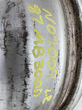 Load image into Gallery viewer, WHEEL 260e 300d 300e 86 87 88 300d 300e 300ce 15" - NW200505
