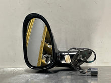 Load image into Gallery viewer, Side View Door Mirror Pontiac Solstice 2006 - NW382319
