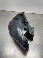 Load image into Gallery viewer, Tail Lamp Light Pontiac Solstice 2006 - NW389544
