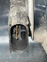 Load image into Gallery viewer, Tail Lamp Light Pontiac Solstice 2006 - NW389545
