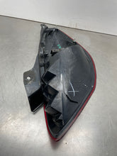 Load image into Gallery viewer, Tail Lamp Light Pontiac Solstice 2006 - NW389545
