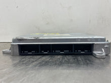 Load image into Gallery viewer, BODY CONTROL MODULE BCM COMPUTER Vanden Pl XJ8 XJ8L XJR 05-07 - NW381516
