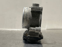 Load image into Gallery viewer, THROTTLE BODY Volvo S40 V70 2004 04 05 06 07 08 - NW389493
