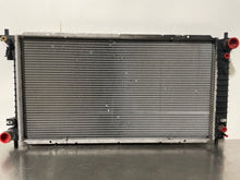 Load image into Gallery viewer, RADIATOR Expedition Navigator 1999 99 2000 00 2001 01 2002 02 - NW131812
