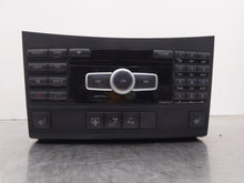 Load image into Gallery viewer, RADIO E250 Van E300 E350 E400 E550 E63 2012 12 2015 15 - NW387610
