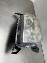 Load image into Gallery viewer, HEADLIGHT LAMP ASSEMBLY Honda Pilot 2006 06 2007 07 2008 08 Right - NW385448
