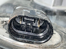 Load image into Gallery viewer, HEADLIGHT LAMP ASSEMBLY Honda Pilot 2006 06 2007 07 2008 08 Right - NW385448
