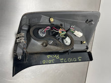 Load image into Gallery viewer, TAIL LIGHT LAMP ASSEMBLY Toyota Prius 2010 10 2011 11 Right - NW389691
