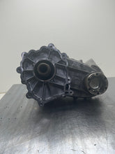 Load image into Gallery viewer, Transfer Case Dodge Durango 2018 - NW389396
