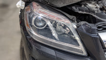 Load image into Gallery viewer, HEADLIGHT LAMP ASSEMBLY Gl350 Gl450 Gl550 GL63 AMG 13-16 Right - NW385472
