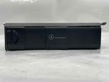 Load image into Gallery viewer, REMOTE CD CHANGER C230 C240 C280 C32 C320 C350 C55 CL500 CL55 03-07 - NW139136
