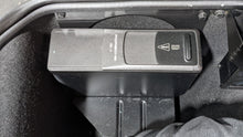 Load image into Gallery viewer, CD CHANGER Porsche 911 911 Turbo Boxster Boxster S Carrera 96 97 - 02 - NW387638

