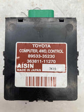 Load image into Gallery viewer, TRANSFER CASE CONTROL MODULE COMPUTER FJ Cruiser 2007-2014 - NW38212
