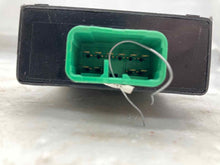 Load image into Gallery viewer, TRANSFER CASE CONTROL MODULE COMPUTER FJ Cruiser 2007-2014 - NW38212
