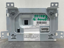 Load image into Gallery viewer, INFO-GPS SCREEN Hyundai Genesis 2015 15 2016 16 2017 17 - NW385621
