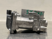 Load image into Gallery viewer, Throttle Body Hyundai Genesis 2016 - NW389473
