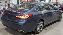 Load image into Gallery viewer, Carrier Assembly Hyundai Genesis 2016 - NW382065
