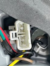 Load image into Gallery viewer, OUTER TAIL LIGHT LAMP Hyundai Sonata 11 12 13 14 Left - NW389622
