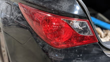 Load image into Gallery viewer, OUTER TAIL LIGHT LAMP Hyundai Sonata 11 12 13 14 Left - NW389622

