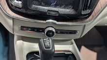 Load image into Gallery viewer, Temperature Controls  VOLVO XC60 2019 - NW385375
