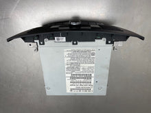 Load image into Gallery viewer, RADIO Mercedes-Benz C250 C300 C350 C63 2012 12 - NW387591
