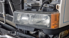 Load image into Gallery viewer, PARKLAMP Silverdao Avalanche 1500 2500 3500 2003 03 2004 04 05 06 07 Left - NW384147
