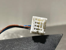 Load image into Gallery viewer, SIDE VIEW MIRROR Subaru Forester 2009 09 2010 10 Power Right - NW382466
