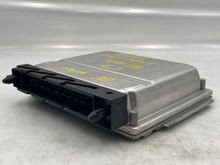 Load image into Gallery viewer, ECU ECM COMPUTER V70 2000 00 - NW63098
