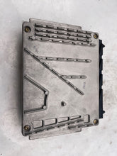 Load image into Gallery viewer, ECU ECM COMPUTER V70 2000 00 - NW63098

