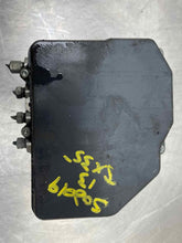 Load image into Gallery viewer, ABS ANTI-LOCK BRAKE PUMP Infiniti JX35 QX60 2013 13 2014 14 - NW380065
