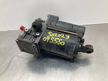 Load image into Gallery viewer, AIR RIDE COMPRESSOR CL550 CL600 CL63 CL65 S350 S400 S450 07-14 - NW380334

