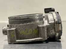Load image into Gallery viewer, THROTTLE BODY Porsche Cayenne 2004 04 2005 05 2006 06 - NW178461
