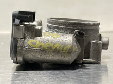 Load image into Gallery viewer, THROTTLE BODY Porsche Cayenne 2004 04 2005 05 2006 06 - NW178461
