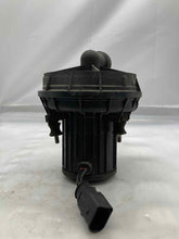 Load image into Gallery viewer, AIR INJECTION PUMP SMOG Cayenne 2004 04 2005 05 2006 06 - NW8259
