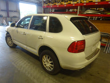 Load image into Gallery viewer, CARRIER ASSEMBLY Porsche Cayenne 2004 04 2005 05 2006 06 - NW47348
