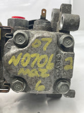 Load image into Gallery viewer, POWER STEERING PUMP MAZDA 6 2003 03 04 05 06 07 2.3 - NW163651
