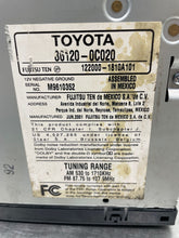 Load image into Gallery viewer, Radio Sequoia Sienna Camry 1999 99 2000 00 01 02 - NW420763
