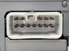 Load image into Gallery viewer, Radio Sequoia Sienna Camry 1999 99 2000 00 01 02 - NW420763
